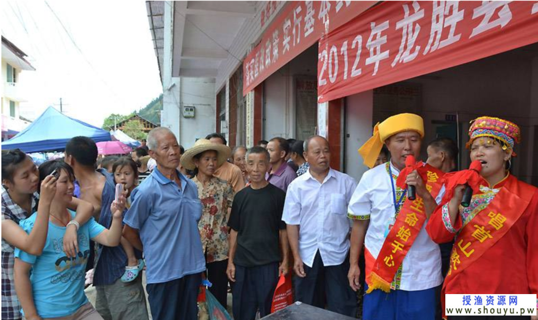 霸屏引流卖山歌书和教程项目 一个月入几万实战案例分析